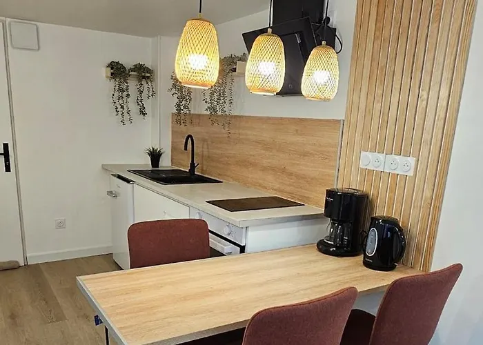 Le Cube Chill Et Nyaraló